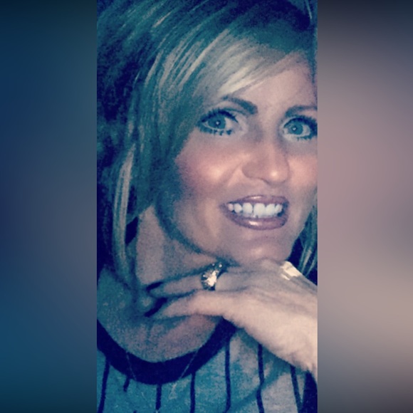 Meet your Posher, Lezli - Picture 4 of 5